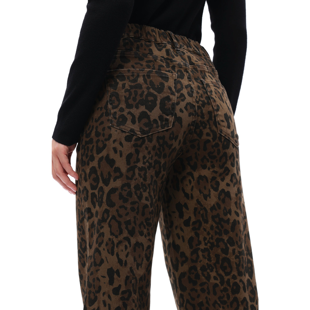 High Rise Relaxed Straight Pants - Picture 2 of 4